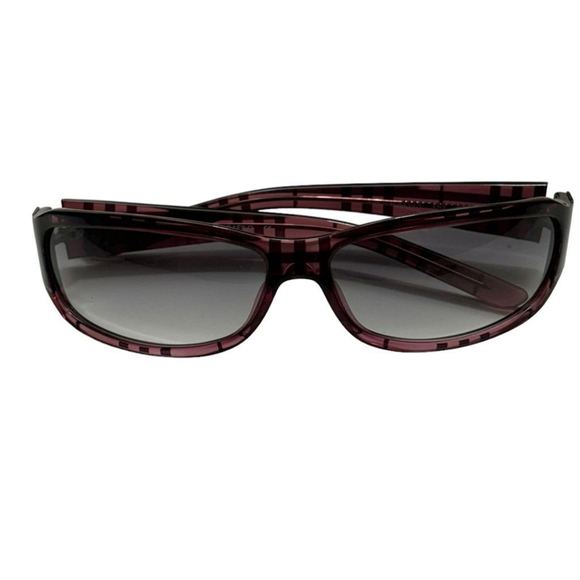 Pristine Vintage Burberry Shield Sunglasses in Burgundy Tortoiseshell Acetate - Picture 9 of 11
